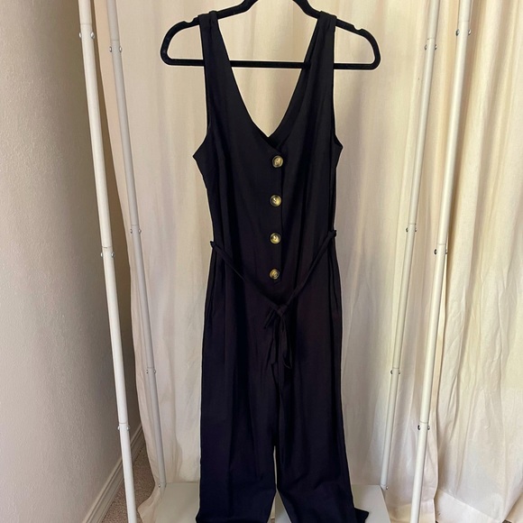 Black Linen Jumpsuit (petite and pregnancy friendly) - Picture 4 of 6